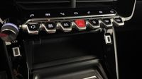 Peugeot 2008 1.5 BlueHDi 130ch S&S Allure Pack EAT8 125g — photo 27