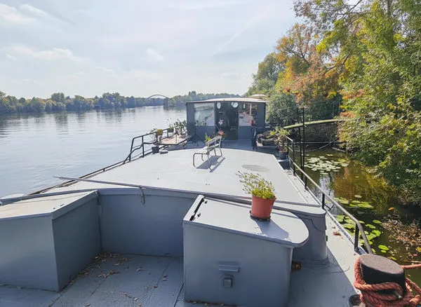Magnifique Péniche FREYCINET 155 m2 4 chambres Pont de Bezons