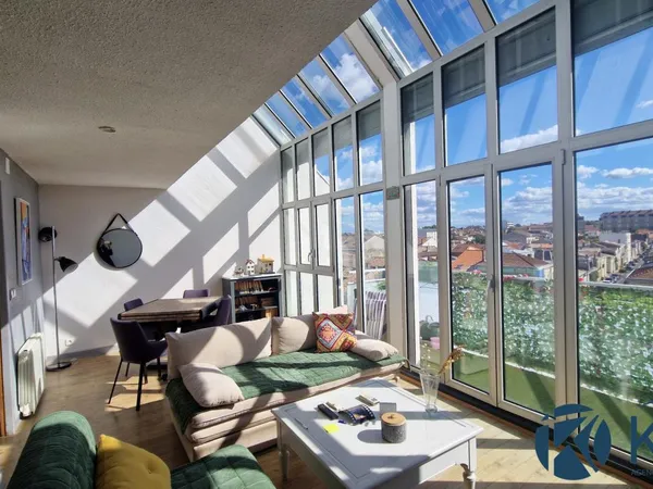 Vends duplex/triplex - 70.66 m² - 4 pièces, 2 chambres - Bordeaux 33000