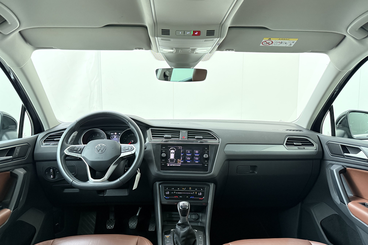 Volkswagen Tiguan — photo 9
