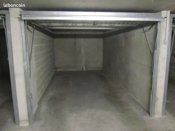 Garage à louer