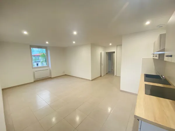 A LOUER -LAVELANET CENTRE APPARTEMENT T3 - 59 m2 PMR AU RDC
