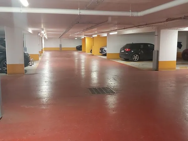 Vente d'un parking TBE en bas de Suresnes (92150)