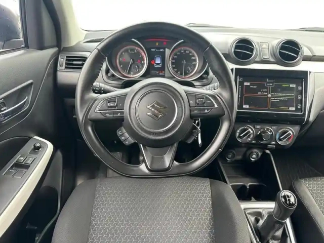 Suzuki Swift 1.2 dualjet hybrid 83ch privilège — photo 8