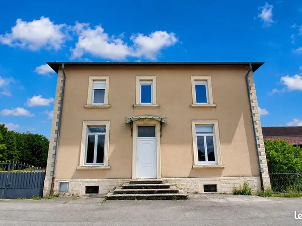 Immeuble 10 pièces 225 m²