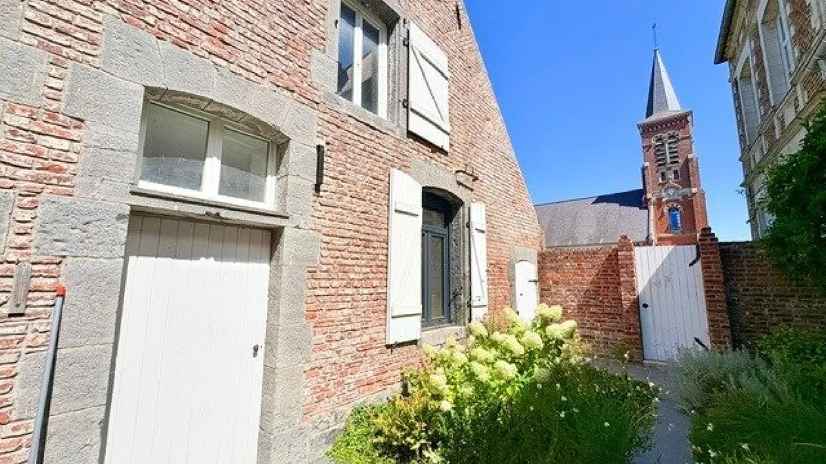 Photo 3