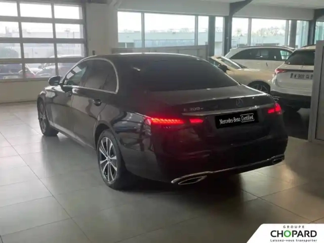 Mercedes Classe E 300 e 9g-tronic — photo 31
