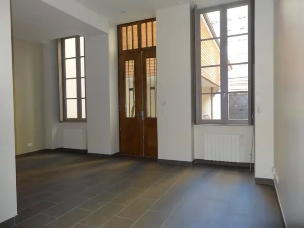 Studio 1 pièce 29 m²