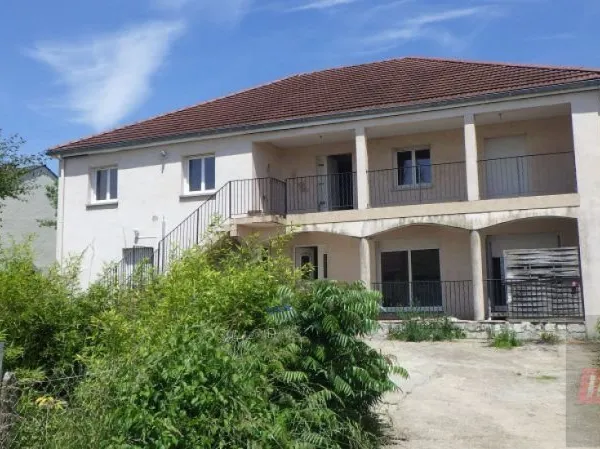 Maison 11 pièces 300 m²