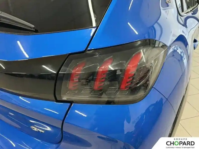 Peugeot 208 puretech 100 s&amp;s eat8 — photo 24