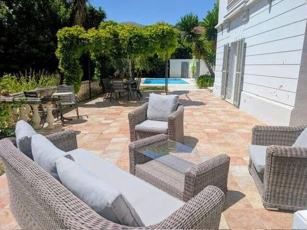 Villa 7 pièces 202 m²
