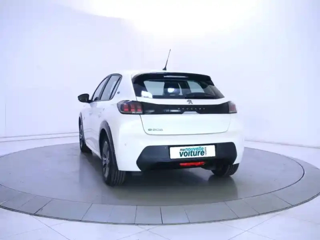 Peugeot 208 electrique 50 kwh 136 — photo 7