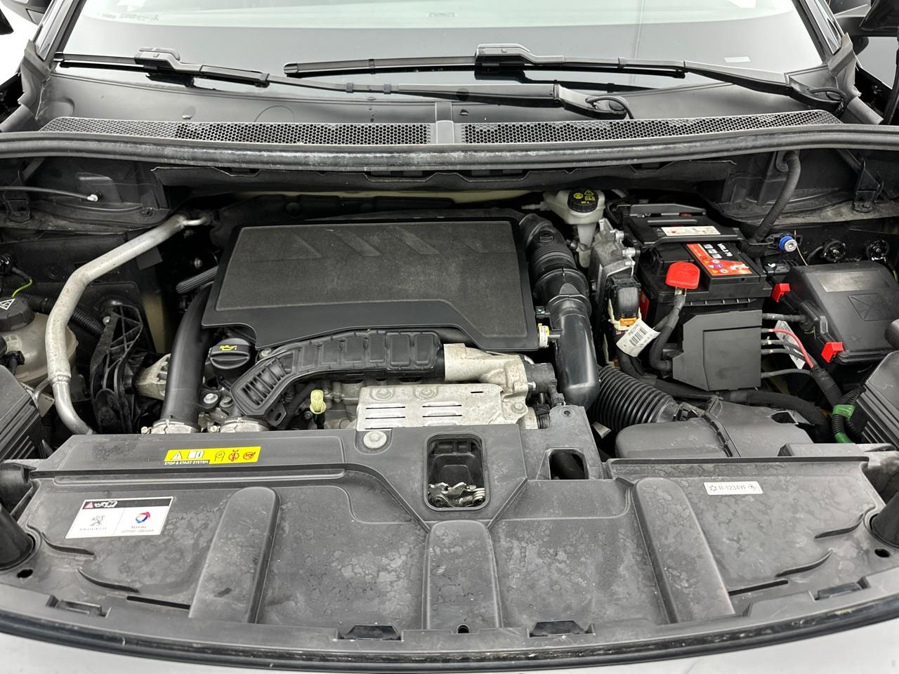 Peugeot 3008 puretech 130ch s&s eat8 gt — photo 13