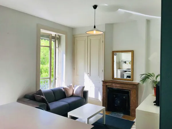 Loue appartement meublé 43m2 - charmant T1 BIS - LYON 7e - Libre le 8 NOV. 2026