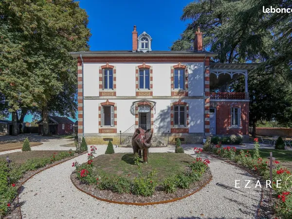 Propriété 9 pièces 230 m²