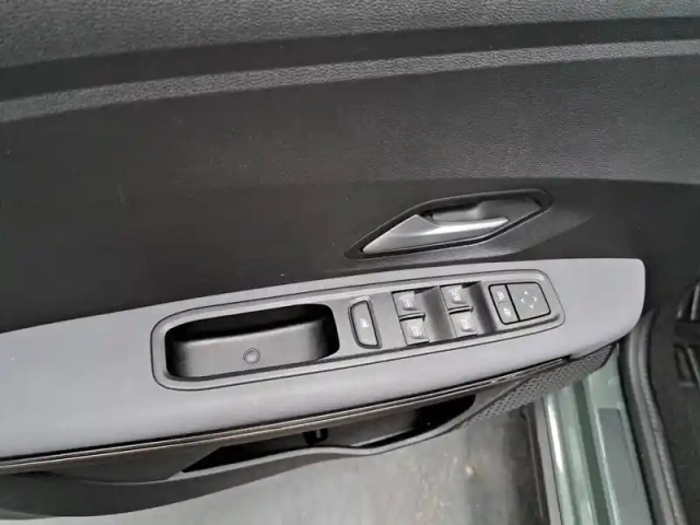 Dacia Jogger eco-g 100 7 places gsr2 — photo 29