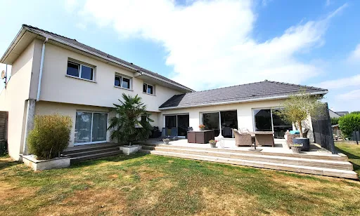 Villa 6 pièces 148 m²