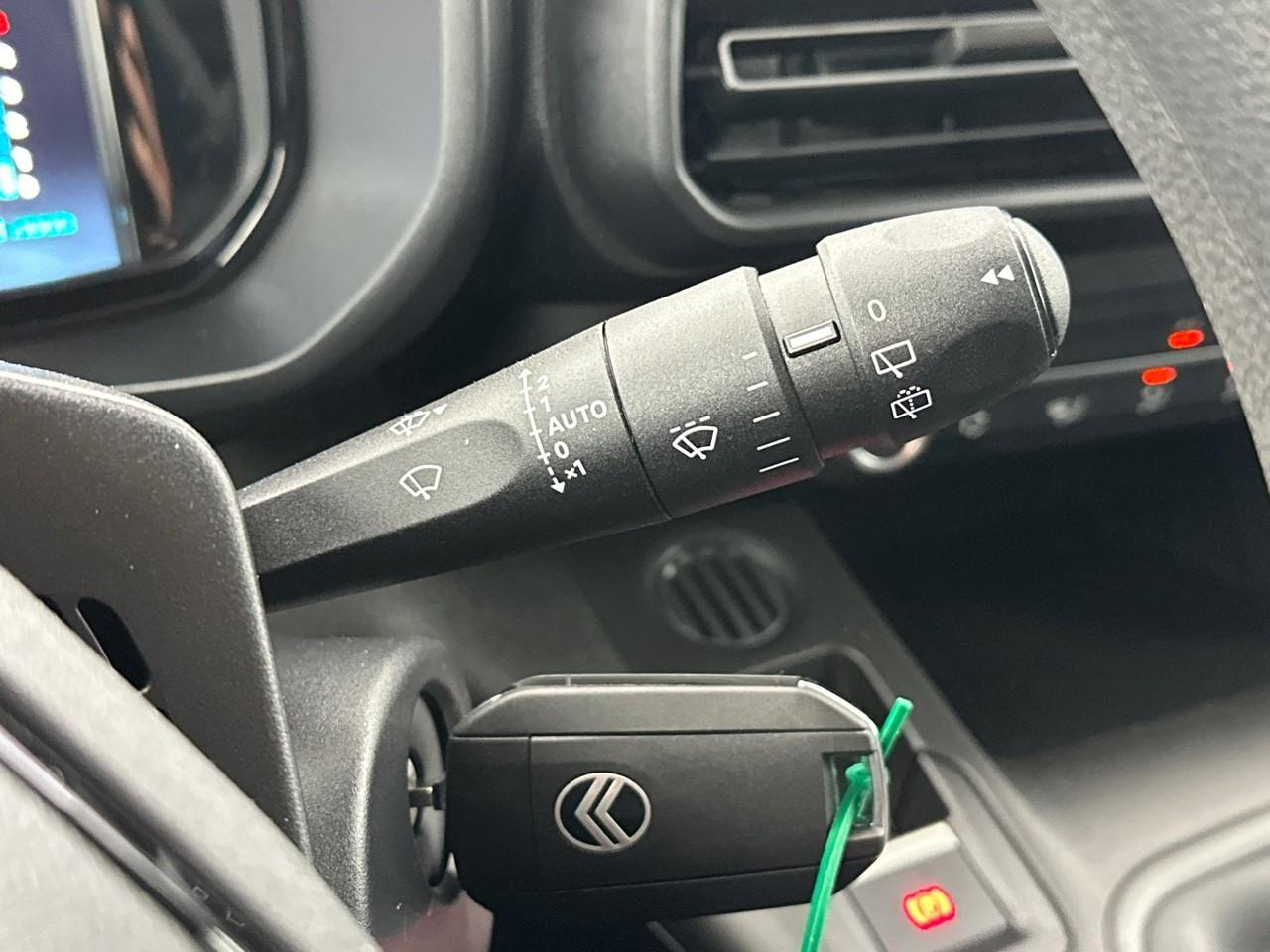 Citroën Berlingo van m diesel 100 ch manuelle — photo 19