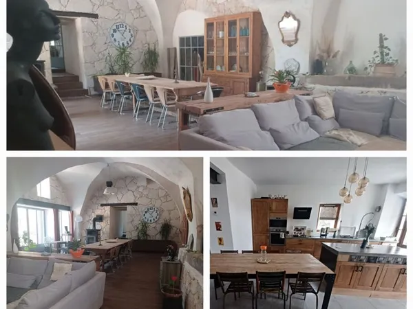Maison de village de caractère, 222m2, terrasses, jardin, stationnements sur 515 m2