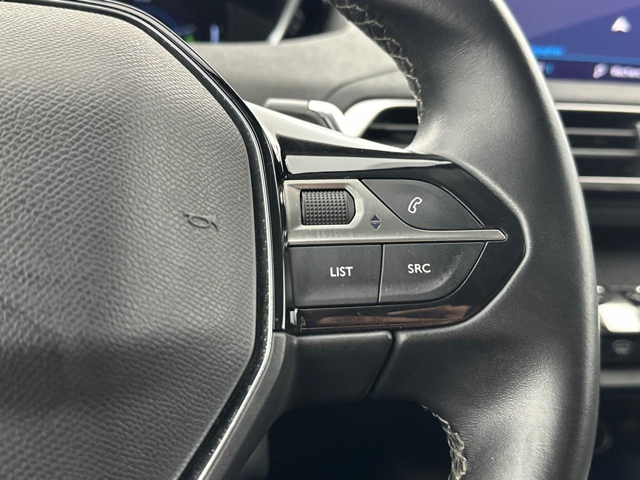 Peugeot 3008 hybrid 225 e-eat8 allure — photo 19