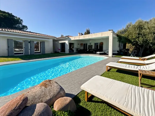 Villa 5 pièces 165 m²