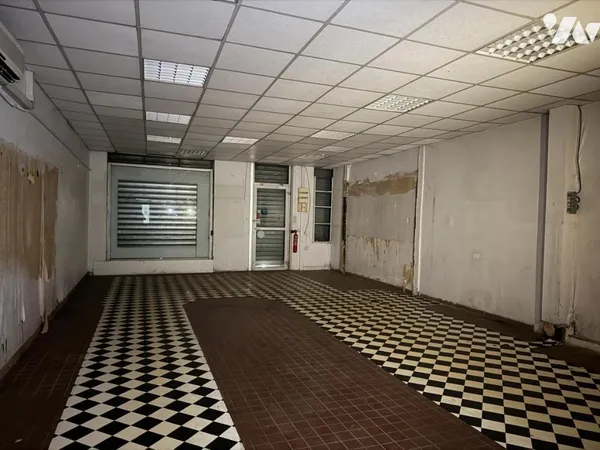 Local commercial 89 m²