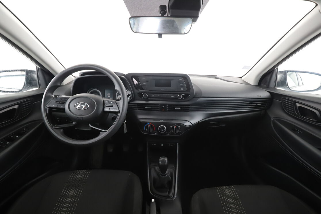 Hyundai i20 1.2 Initia — photo 11