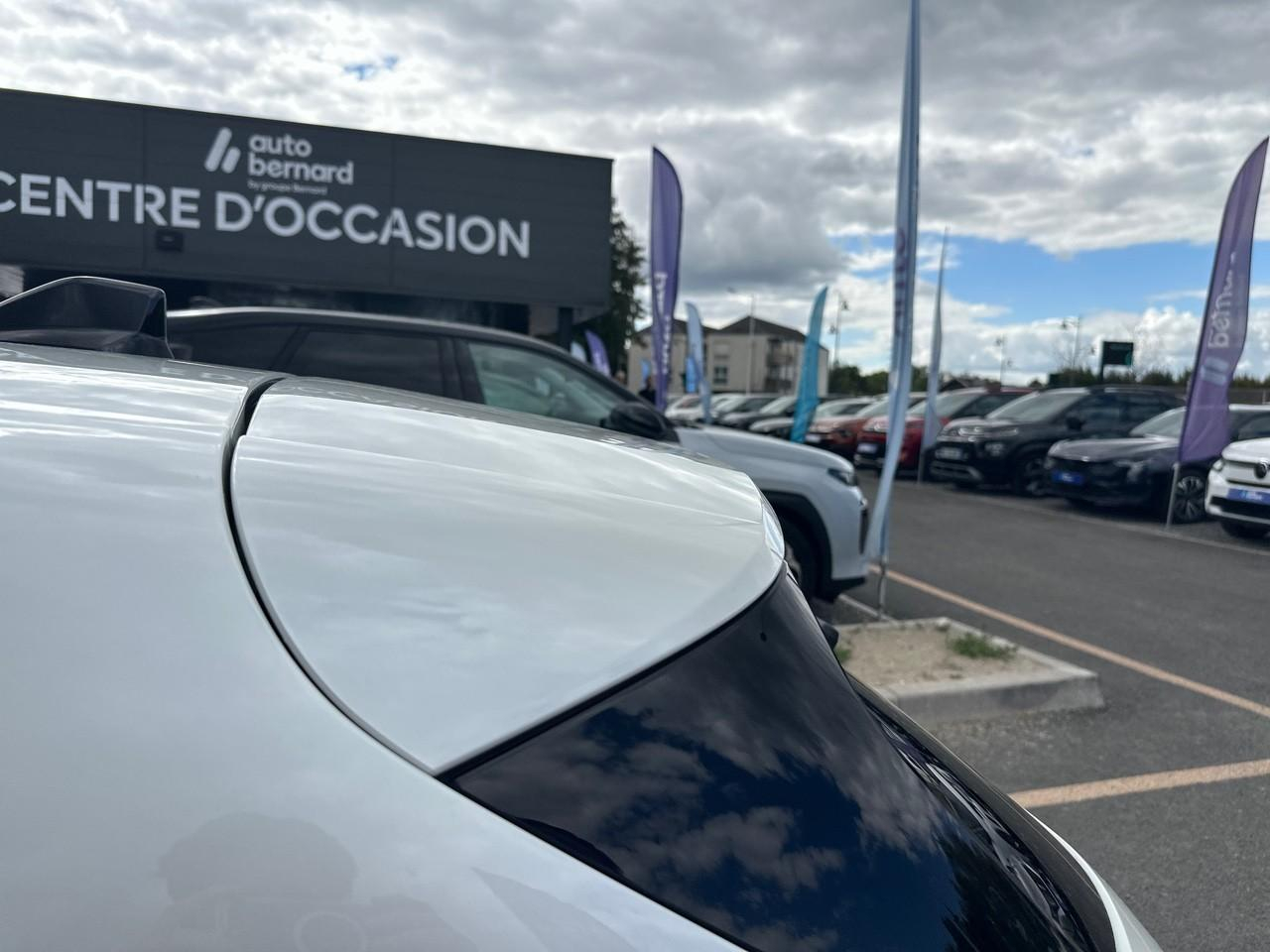 Peugeot 308 1.2 puretech 130ch s&s allure pack — photo 15