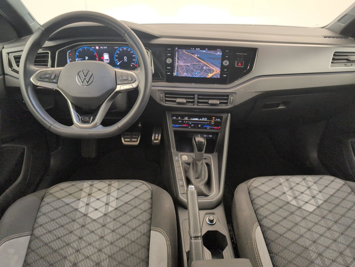 Volkswagen Polo — photo 13