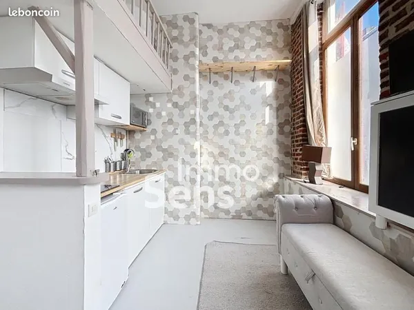 Studio 1 pièce 13 m²