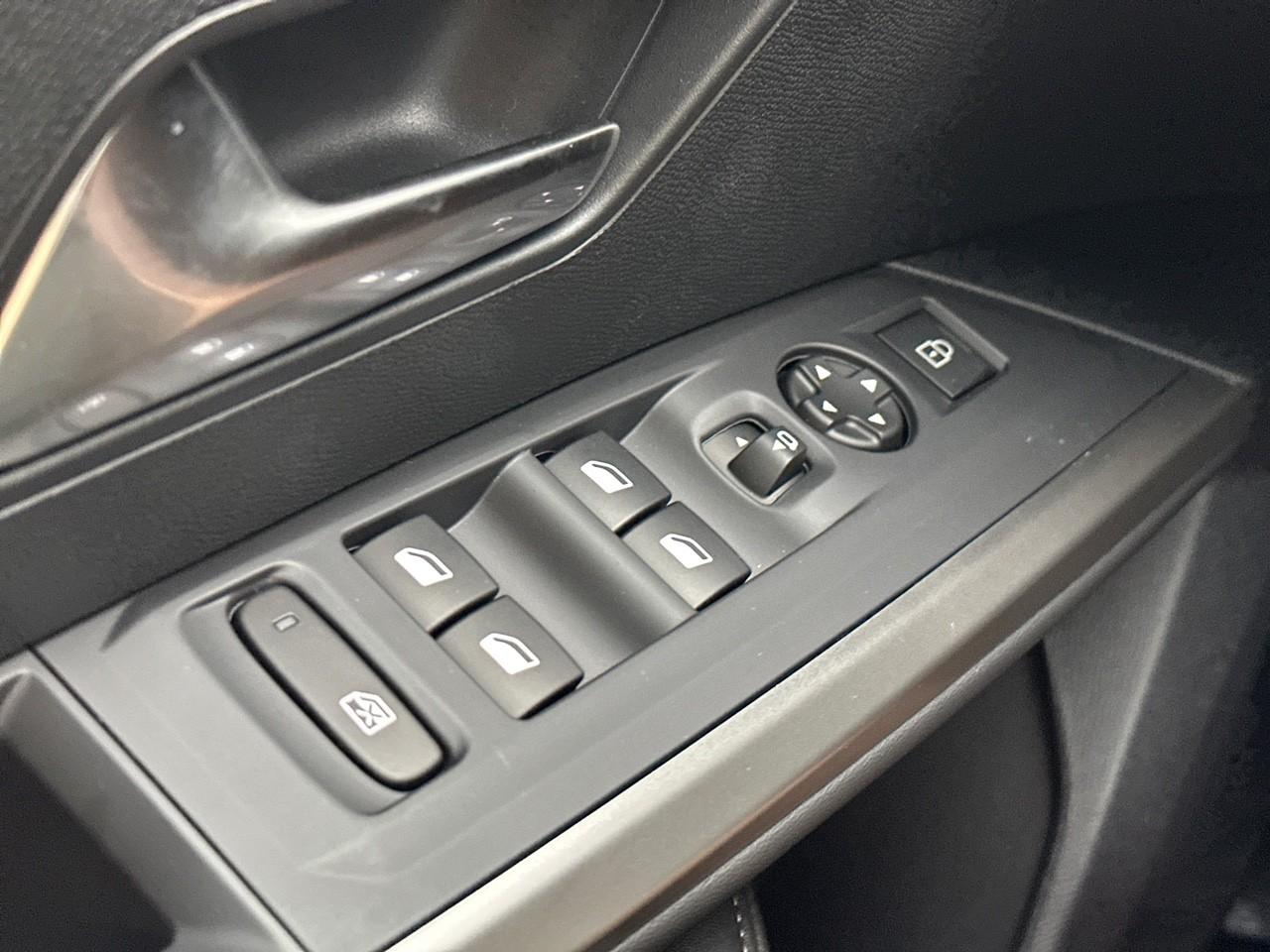 Peugeot 3008 hybrid 145 e-dcs6 allure — photo 15