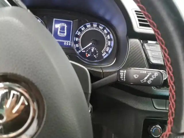 Skoda Fabia 1.0 tsi 110 ch bvm6 — photo 31