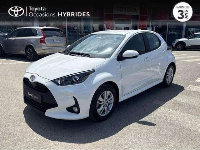 Toyota YARIS Toyota Yaris 116h Dynamic Business 5p MC24