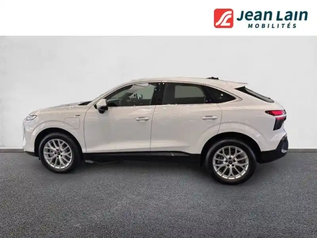 Audi Q3 sportback e-hybrid 272 ch s tronic 6 — photo 8