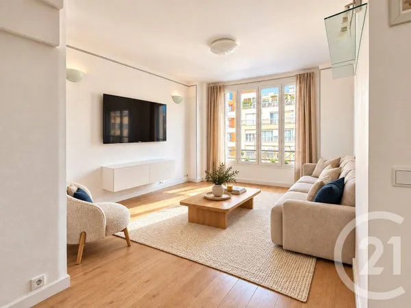 Studio 1 pièce 28 m²