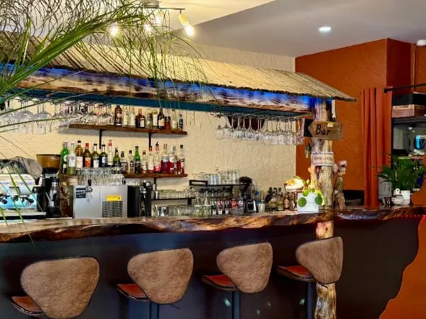 Fonds de commerce Hôtel - Restaurant de charme - Bar entièrement rénové