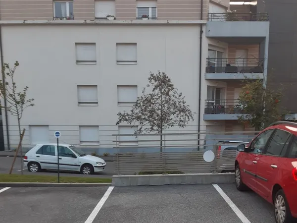 Place de parking à louer Seynod proche bd Costa De Beauregard