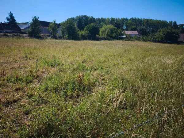Terrain 720 m² PRONLEROY