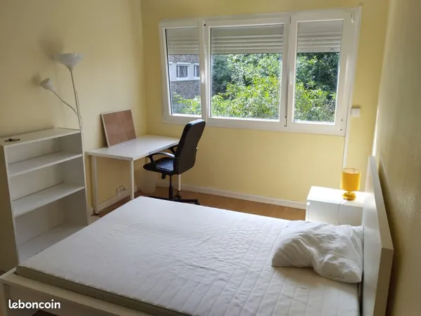 Villejean-Université, face à EHESP et Faculté de Lettres - 3 chambres à louer dans une grande coloc 