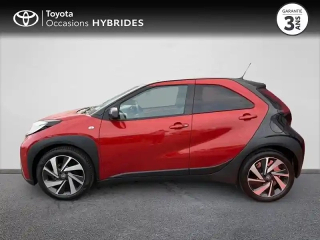 Toyota Aygo x 1.0 vvt-i 72ch design s-cvt my24 — photo 3