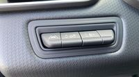 Renault Clio 1.6 E-Tech 140ch Business — photo 17