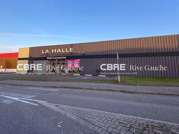 Local commercial 960 m²