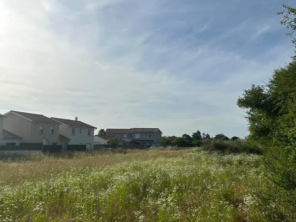 Terrain 277 m²