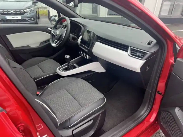 Renault Clio tce 90 — photo 15