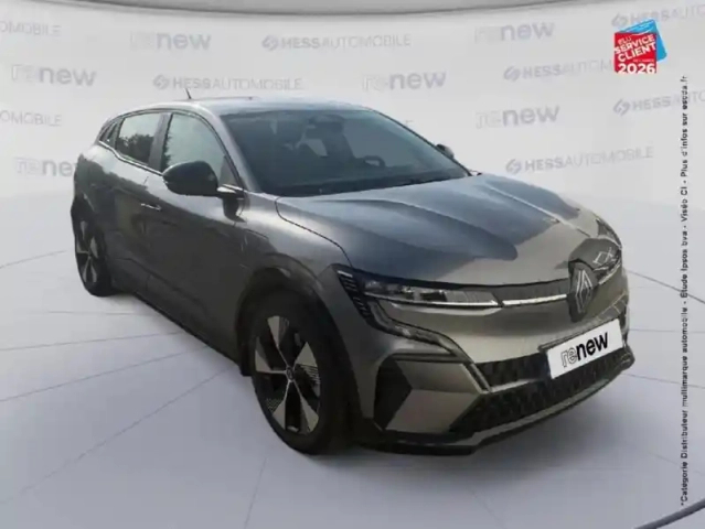 Renault Megane e-tech electric ev60 220ch equilibre super charge — photo 3