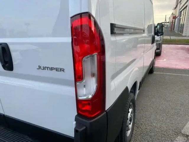 Citroën Jumper fourgon tole 33 l2h2 140 s&amp;s bvm6 — photo 63