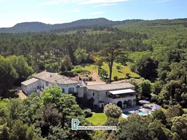 Maison de luxe 14 pièces 1000 m²
