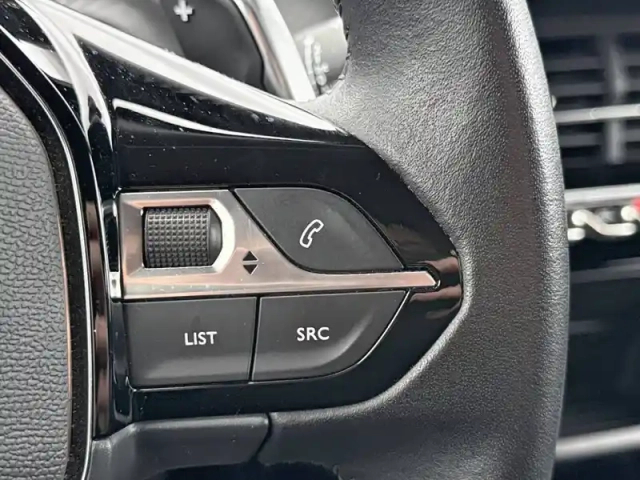 Peugeot 2008 puretech 130 s&amp;s eat8 — photo 46
