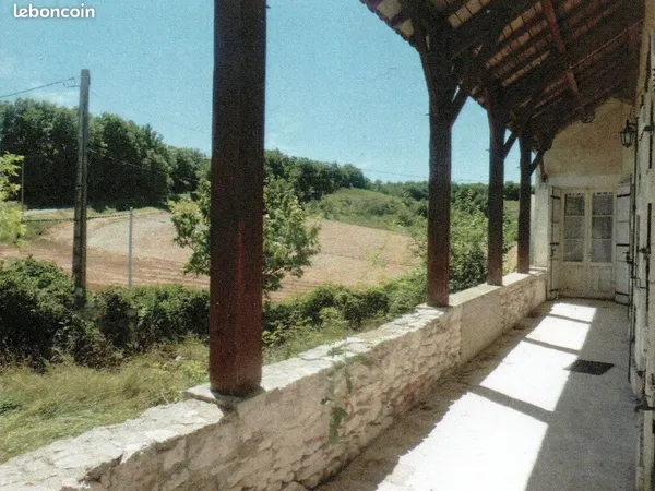 Ancien presbytère en pierre A Rénover