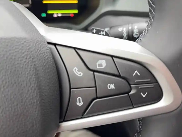 Dacia Bigster hybrid-g 150 4x4 / attelage + marchepieds — photo 19